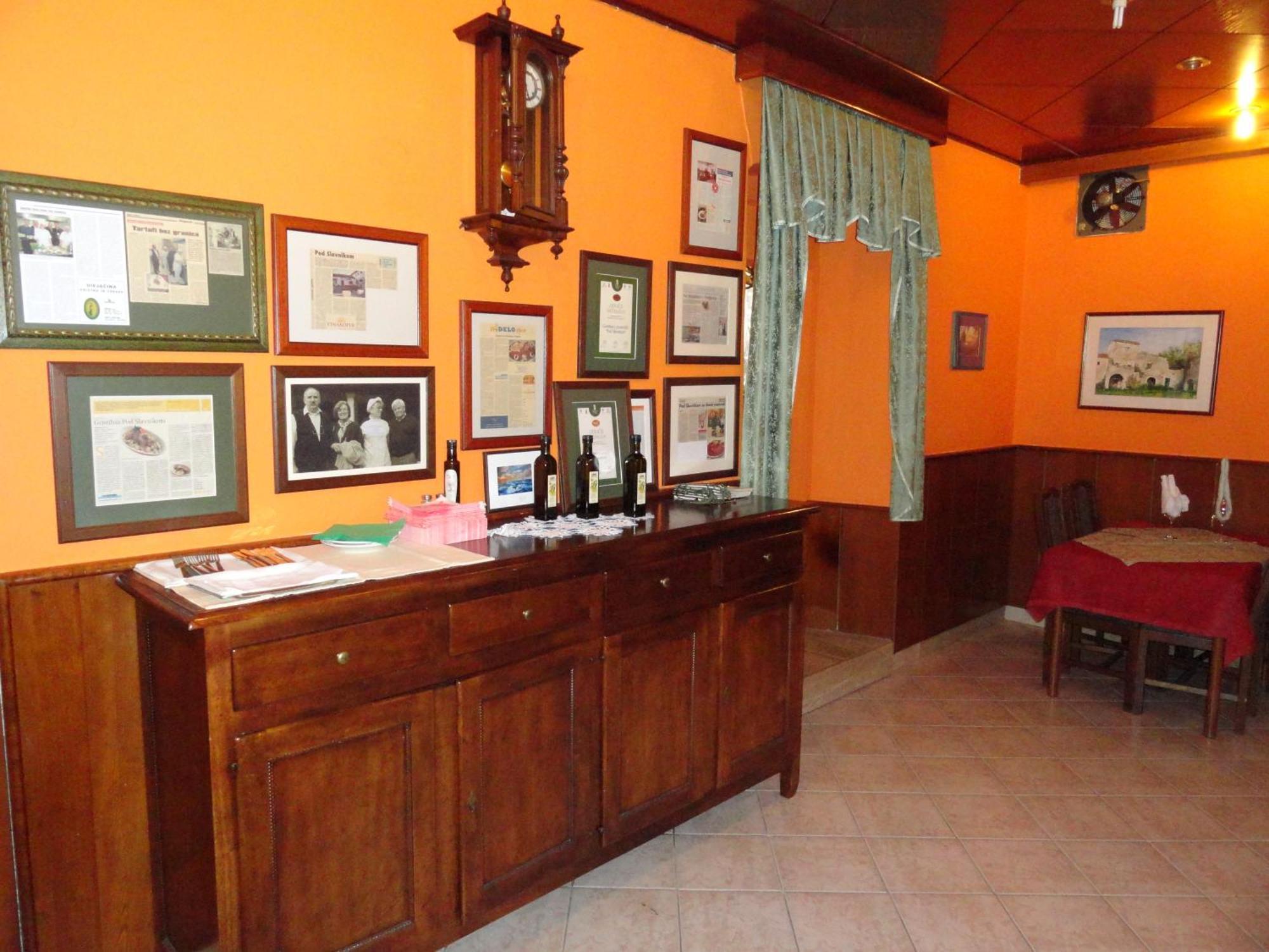 Guest House Pod Slavnikom Podgorje  Bagian luar foto